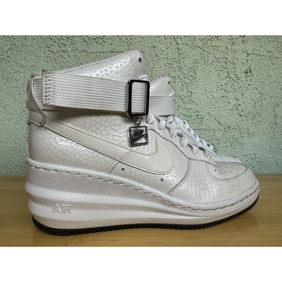 Size 7.5 - Nike Lunar Force 1 Sky Premium High Triple White W 654850-101 - Picture 2 of 12